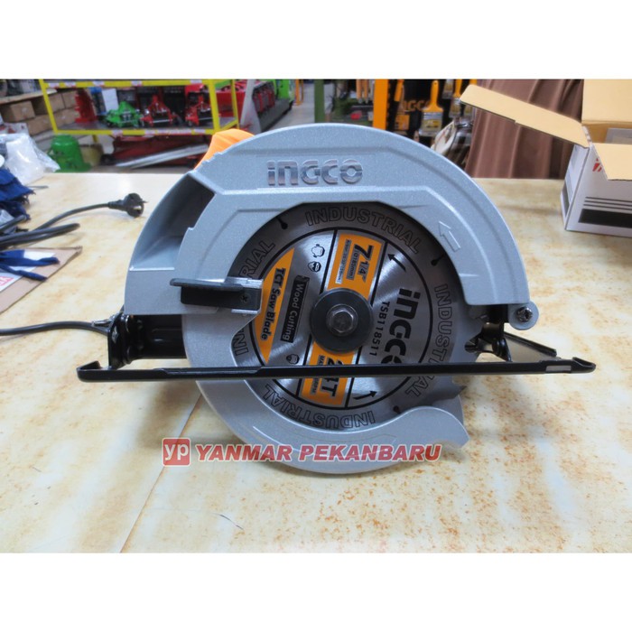 Mesin Circular Saw 1200W INGCO CS18518