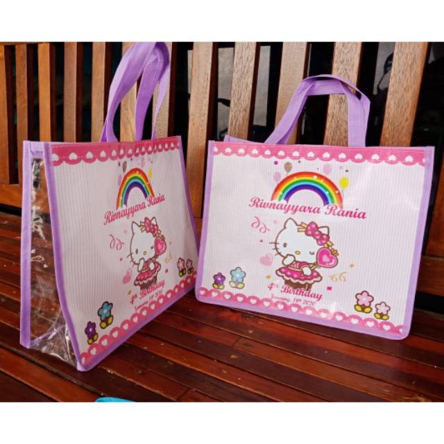 

Tas ultah unik model fullmika tema hellokity