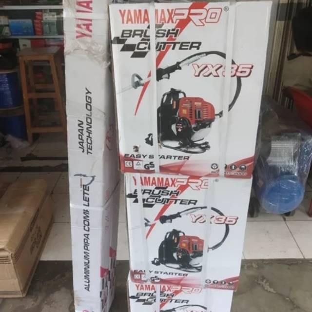 Mesin potong rumput 4tak