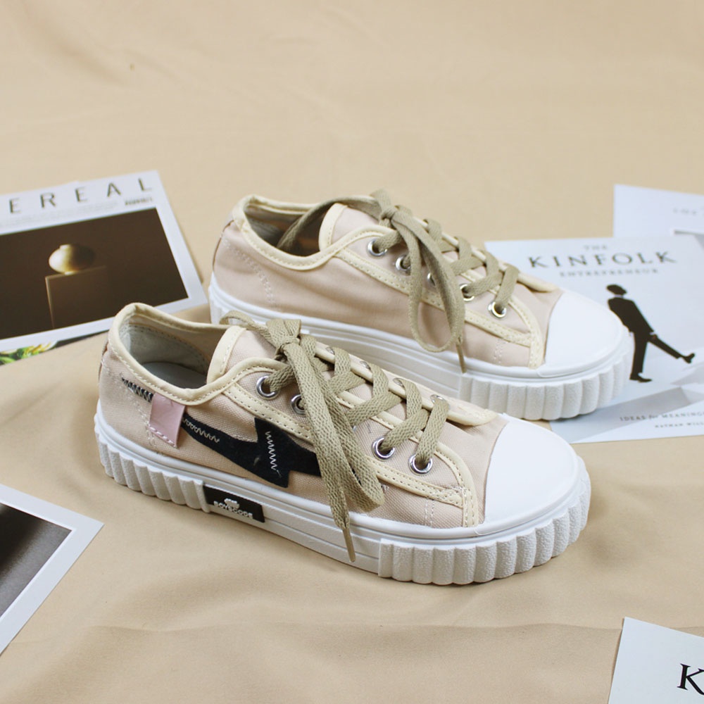 Sepatu Sneakers Korean Style Boyscode Motif Thunder Pendek Cream / Sepatu Canvas Korea Terbaru Kekinian