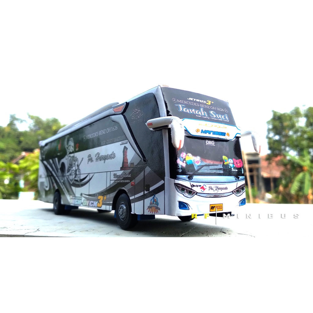 Miniatur Bus Po. Haryanto (Tanah Suci) Skala 1:50