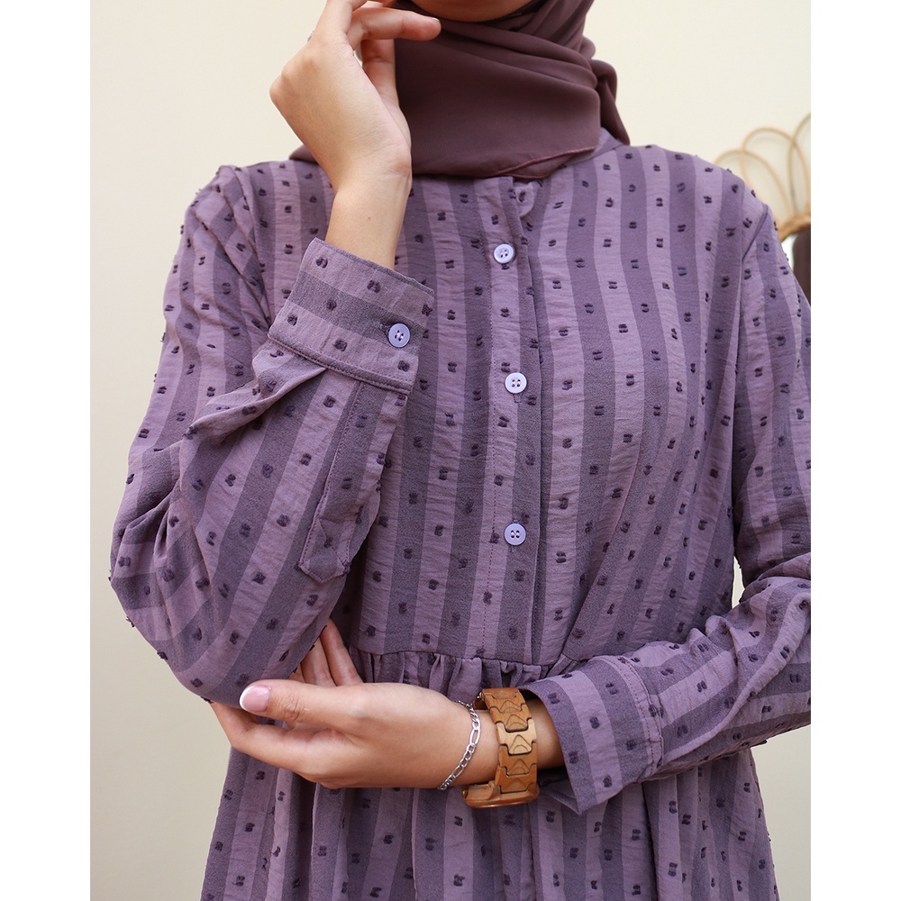 GOURA Blouse - Baju Kerja Wanita Terbaru by Hijab Mamah icis