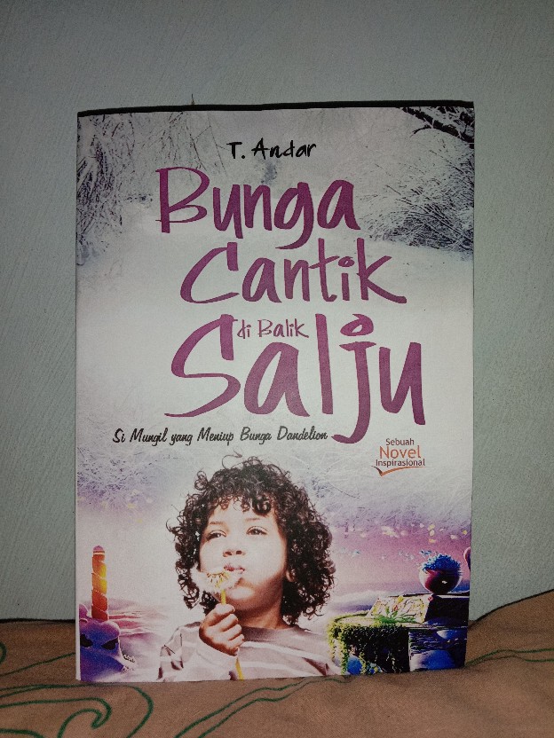 Novel Bunga Cantik Di Balik Salju Shopee Indonesia