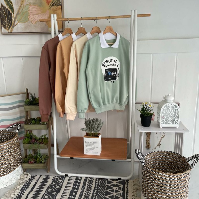 Sweater Wanita - OLD MOVIE