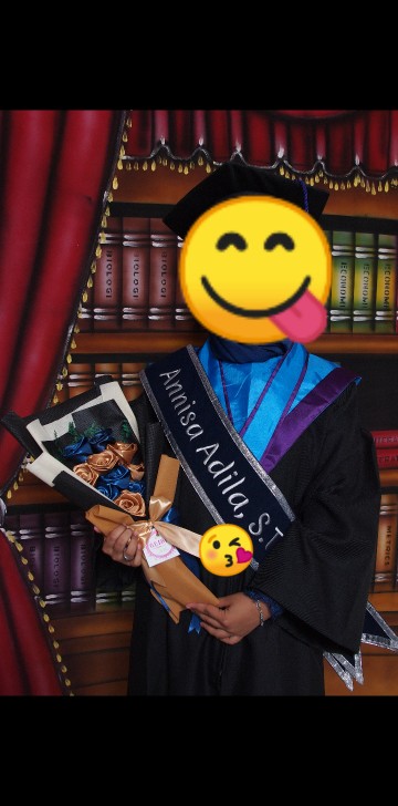 Bunga Wisuda/ Buket Wisuda/bunga Kertas/bunga Satin/bunga Wisuda Murah/ Bunga Plastik/ Buket Bunga