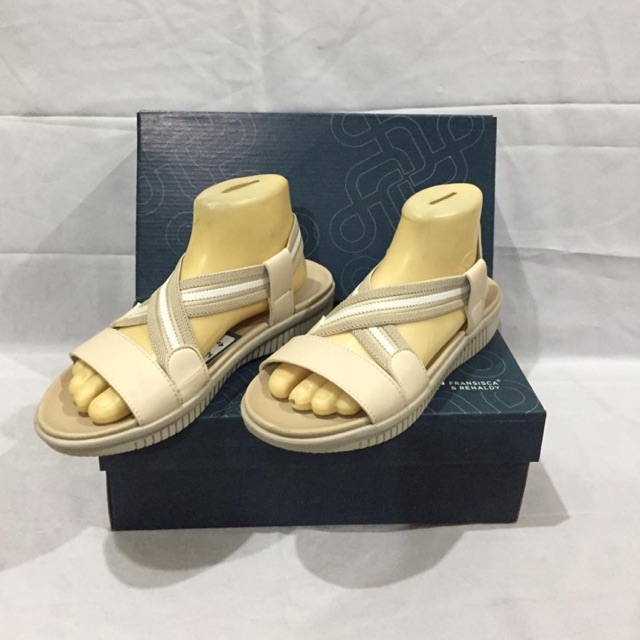 Sandal tali wanita FRANSISKA&RENALDY L.CHALMERS 04 KREM