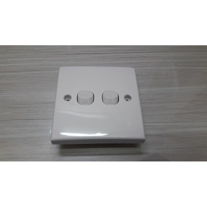 Saklar Broco - Saklar - Perlengkapan Listrik Saklar Seri Type E 32 1 Arah " Clipsal " Produk Terbaik