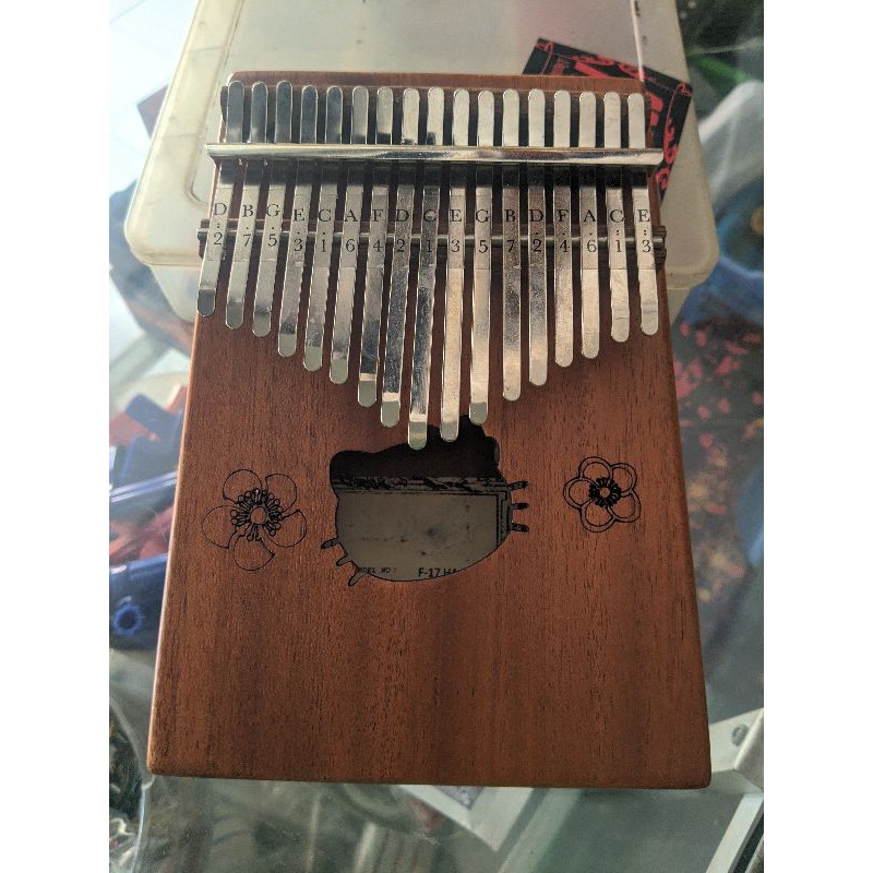 alat musik Kalimba