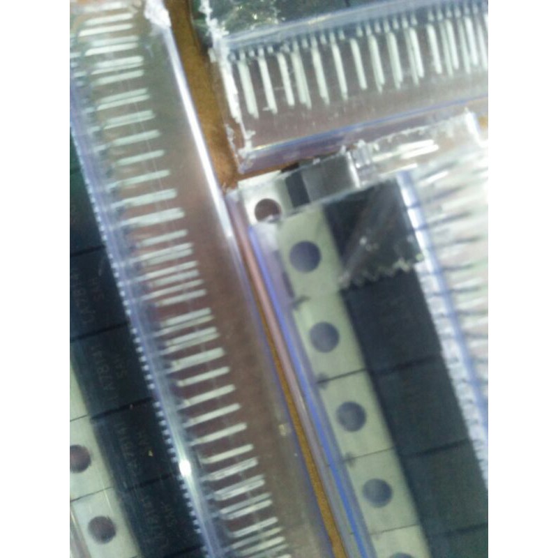 IC VERTICAL LA 78141