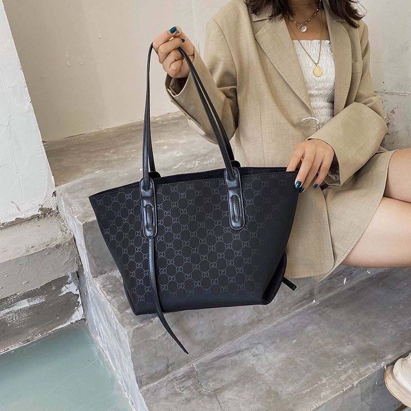 TFT AX200163 92843 AX843 T21 B2285 C0917 E4681 R6478 DJT16738  KZ51145 BQ3285 (1 KG MUAT 4) Tas Tote Tas Wanita Import Tas Ready Tas Selempang Totebag Tas Batam