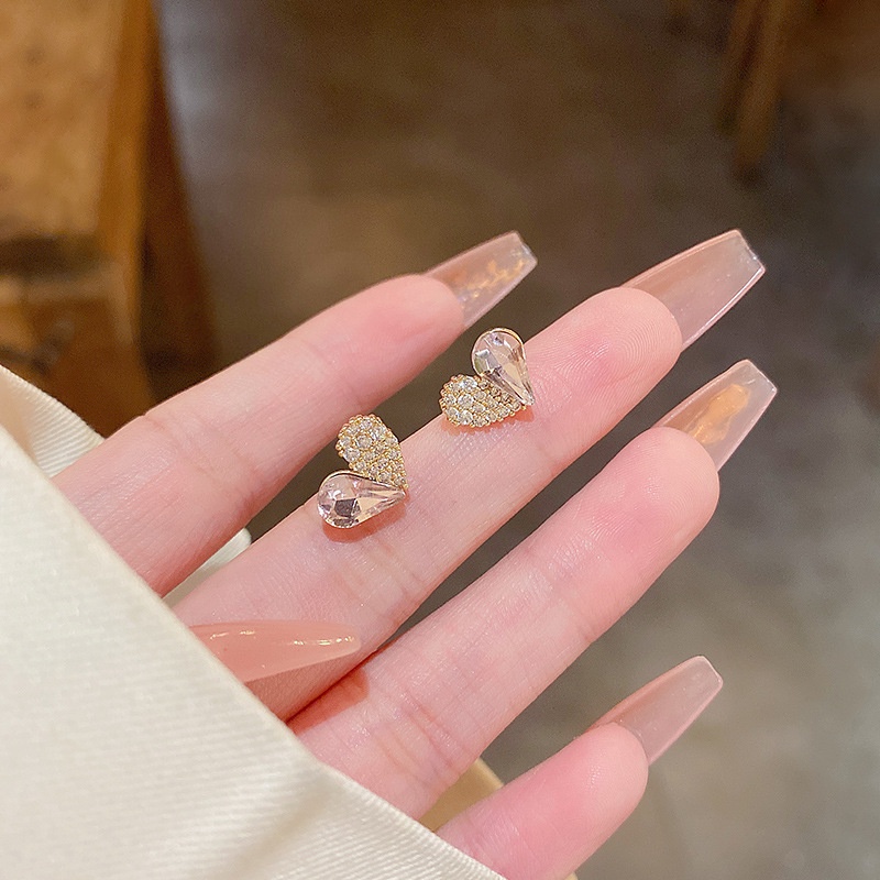 Anting Tusuk Sterling silver 925 Desain Hati Hias Kristal / Berlian Imitasi Simple Lucu Untuk Wanita