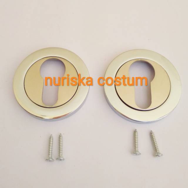 Handle pintu rumah / lubang kunci