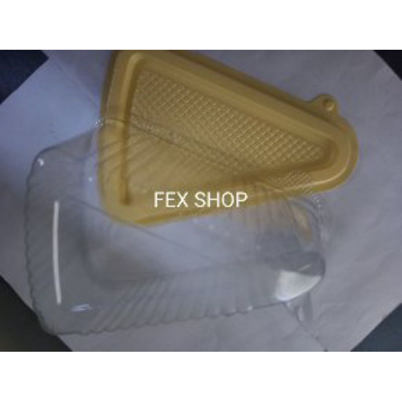 

Tempat/mika sgitiga untuk sandwich pudding dan lainnya