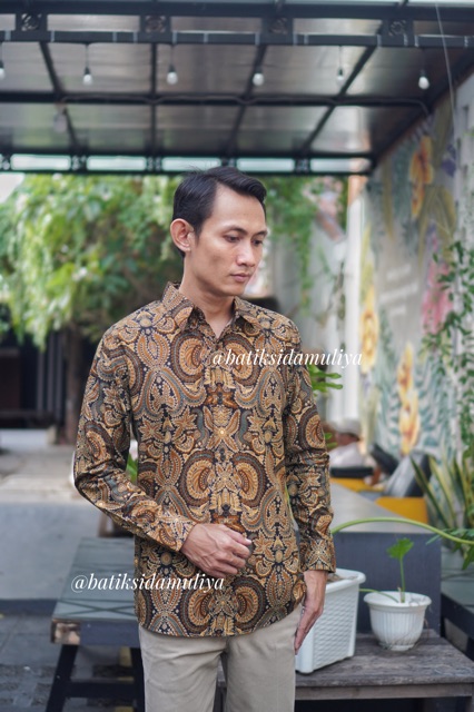 Sidamuliya Batik Kemeja Pria Slimfit Premium Atreyani Lengan Panjang