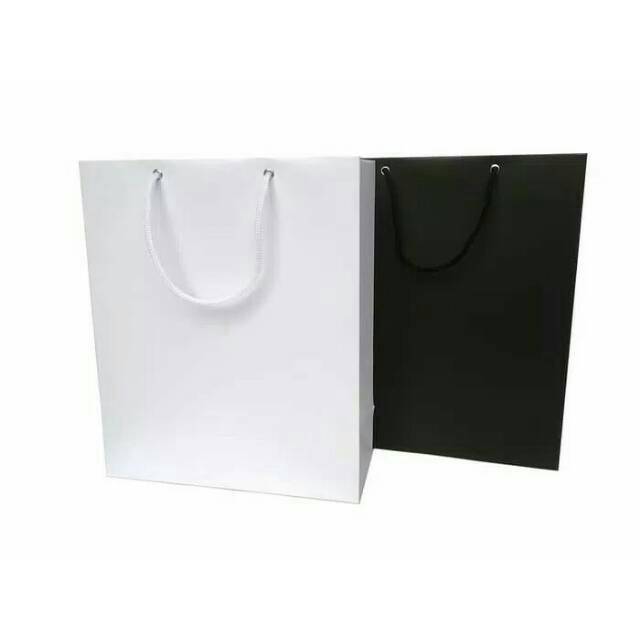 

Paper Bag Polos Paperbag Tas kertas Goodiebag souvenir kado paperbag warna hitam tebal