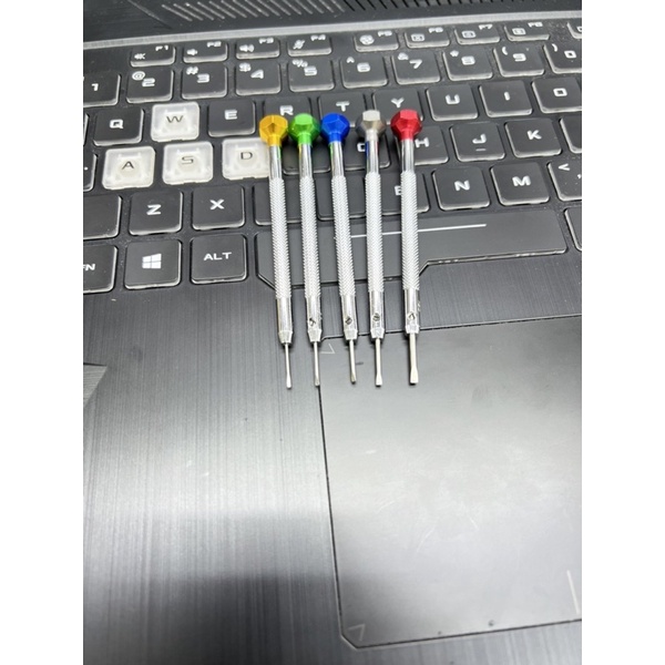 screwdriver 1 set isi 5 pcs buat servis jam 77888