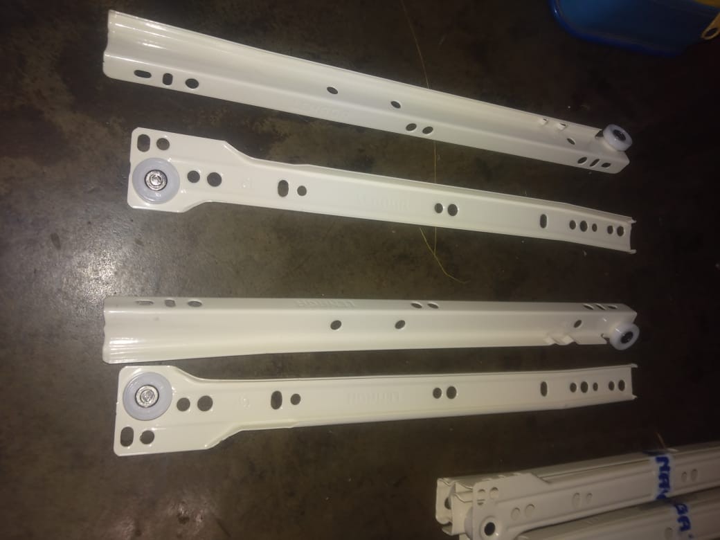 Rel Laci Lenaga By Huben 30 Cm 1 Set (2 Pcs). Biasa Roda Singel Track Putih Free Skrup