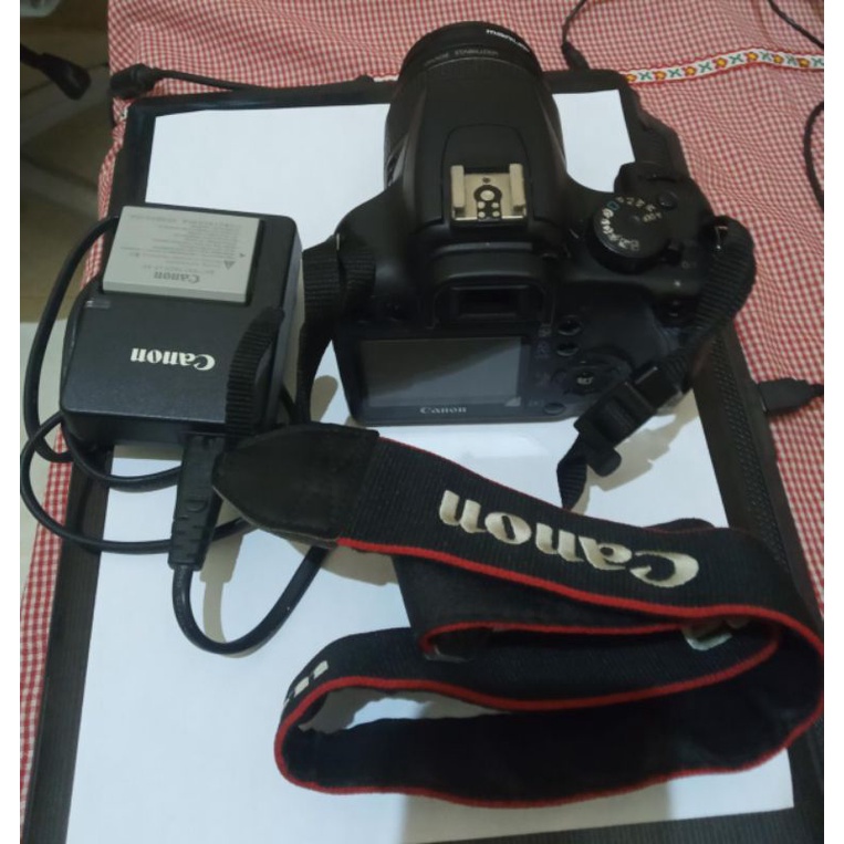 KAMERA DSLR CANON 1000D kit 18-55 Second