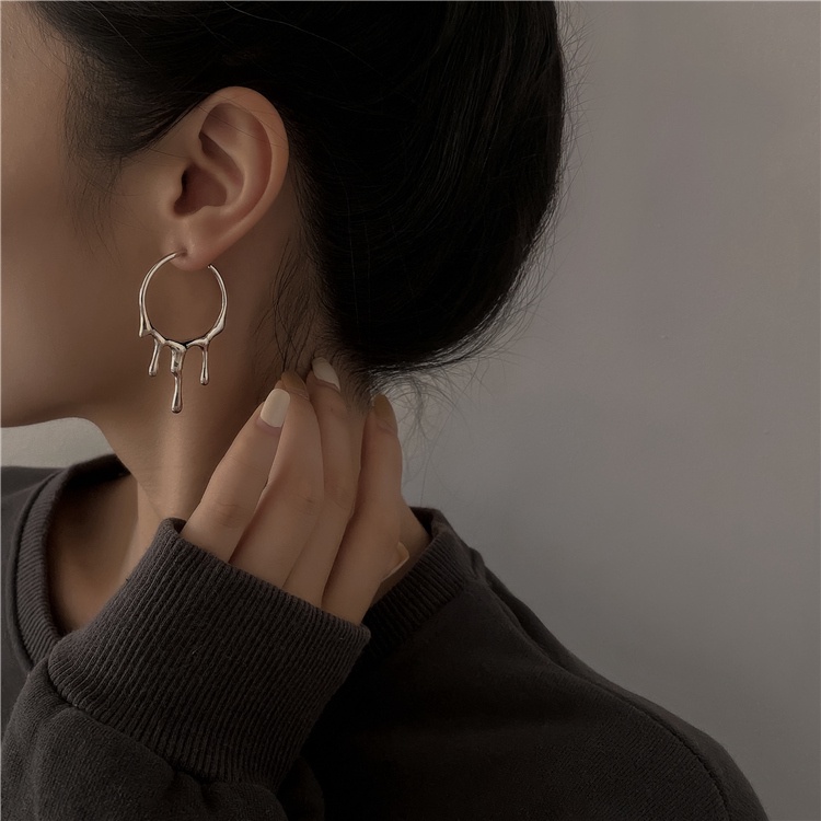 Anting Tusuk Gantung Bahan Metal Untuk Wanita