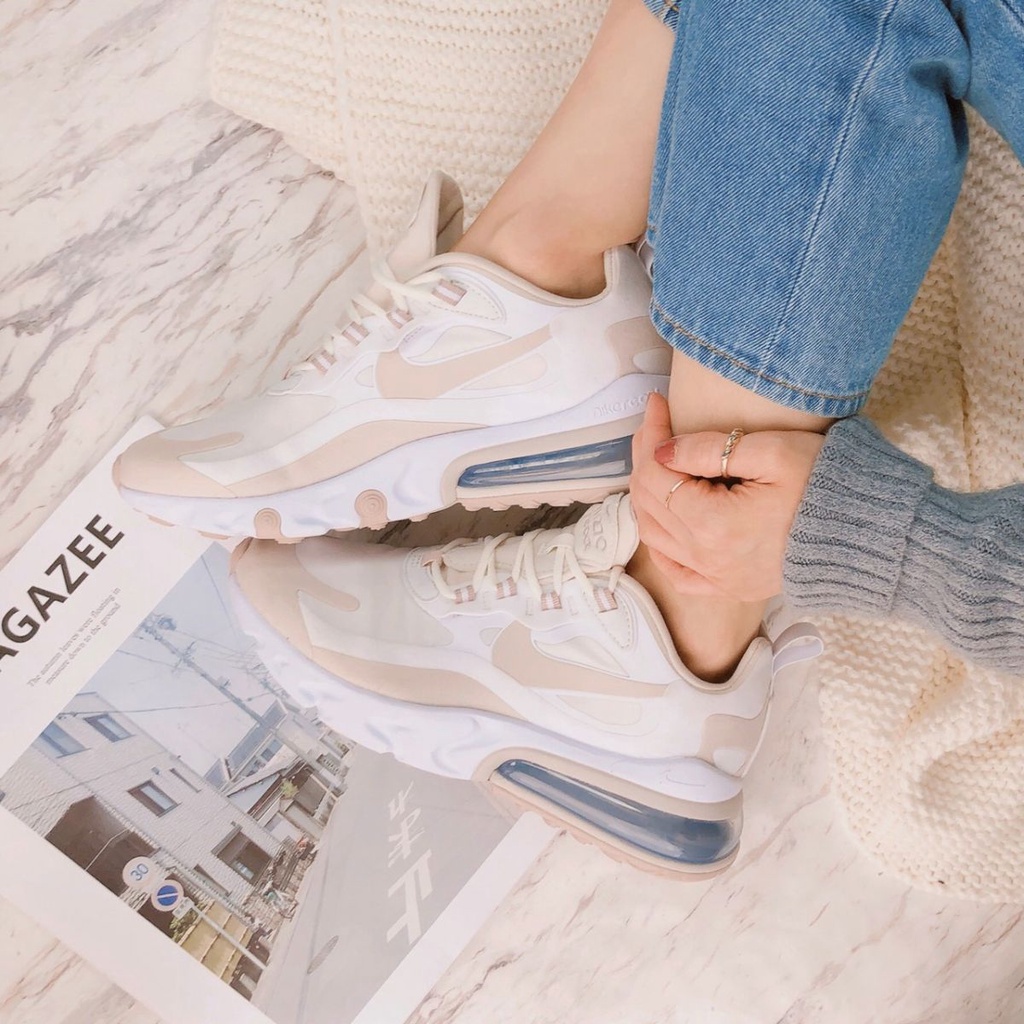 white nike air 270 react