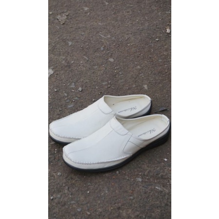 Sepatu sandal slop bustong slip on pria kulit sapi asli berkualitas ND_ white