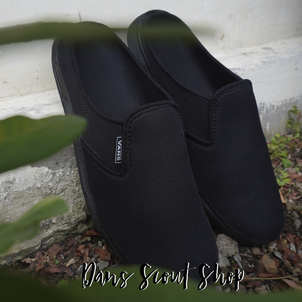 Sepatu Sneakers Pria Dewasa Model Slip On