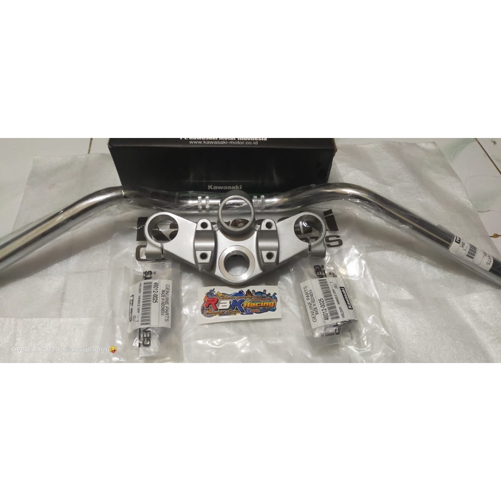 T atas ninja r lama/kiss