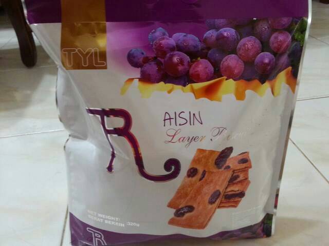 

RAISIN LAYER BISCUITS (BISKUIT DENGAN KISMIS) 1 KG MUAT 3BKGS