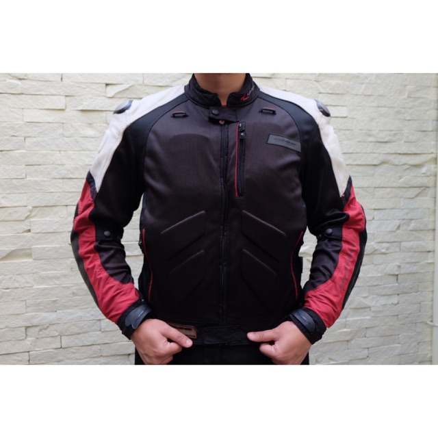 Jaket Komine