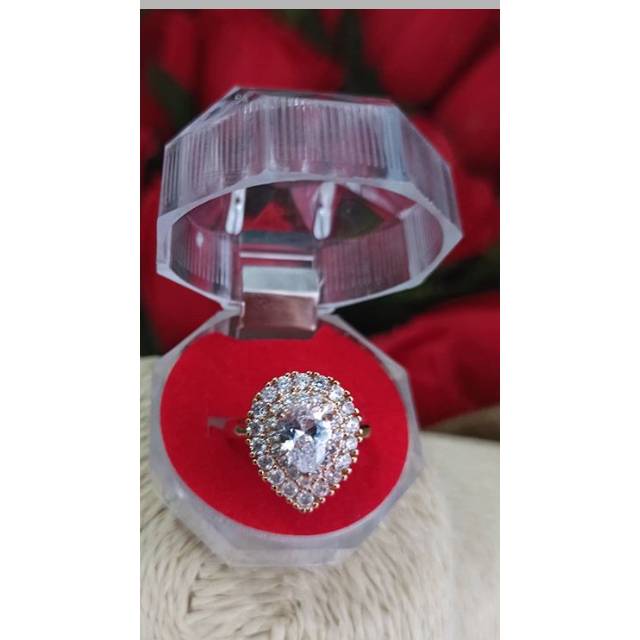 Cincin replika berlian labu lapis emas