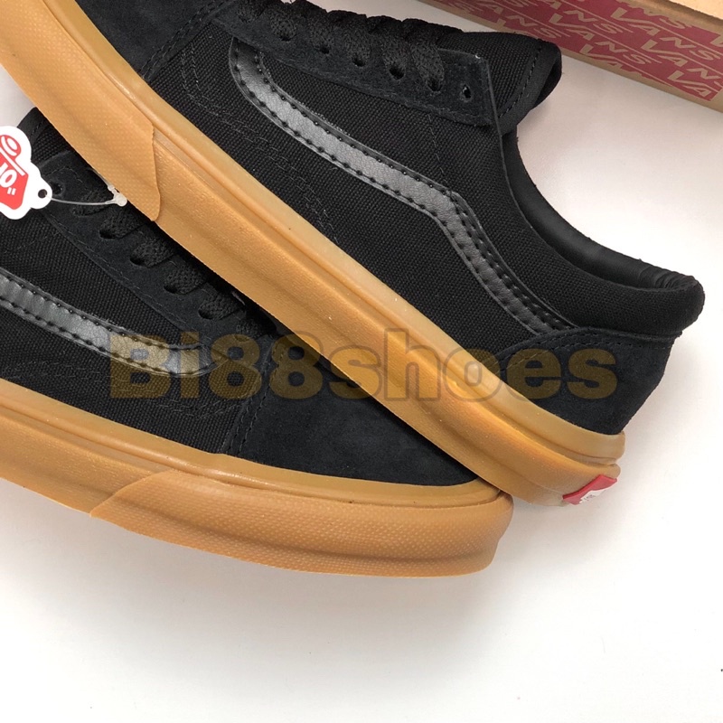 Sepatu vans oldskool mono black gum sneakers pria