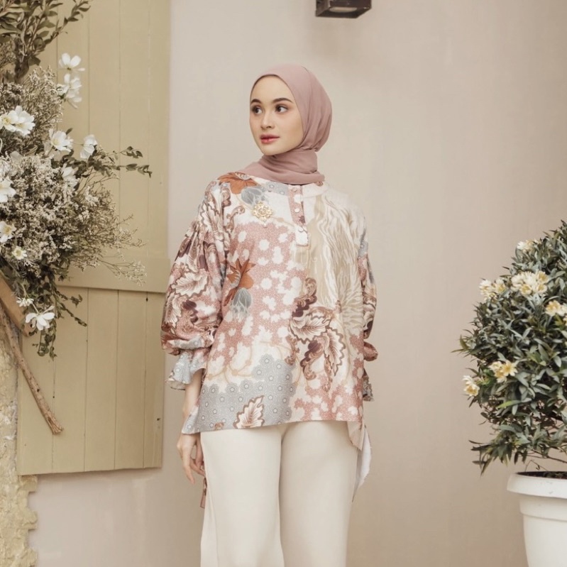 New Kala Blouse Cinnamon Wearing Klamby