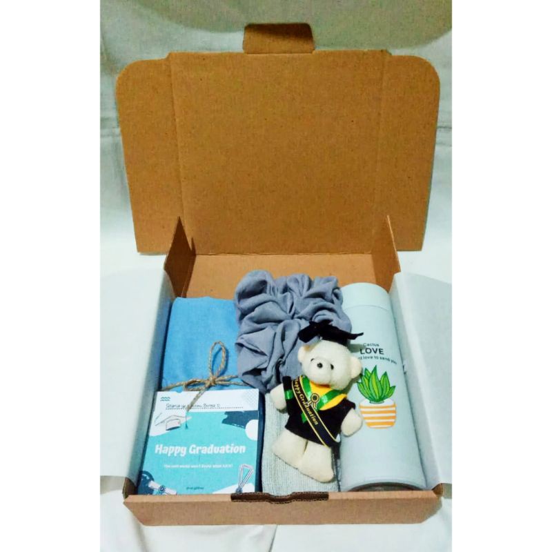 HAMPERS WISUDA CEWEK / HAMPERS HIJAB TUMBLER / GIFTBOX MURAH / KADO WISUDA / KADO UNIK