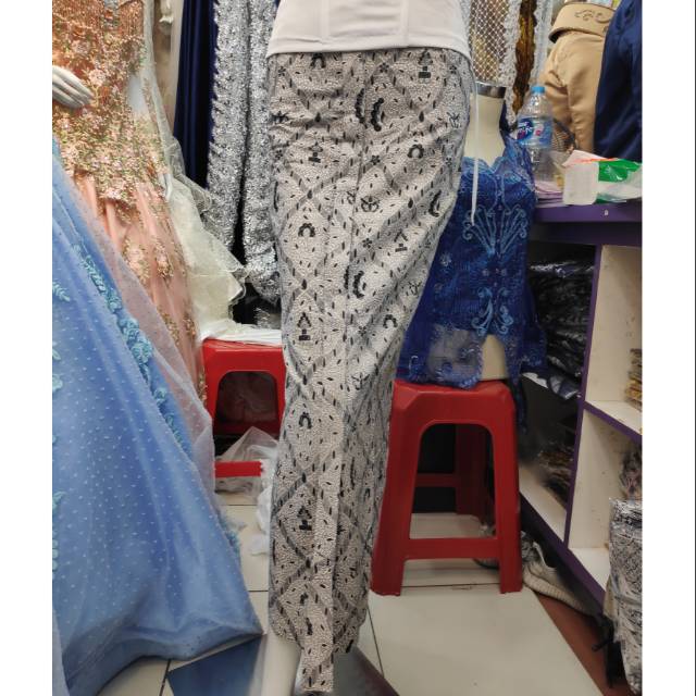 Rok batik prada wiron