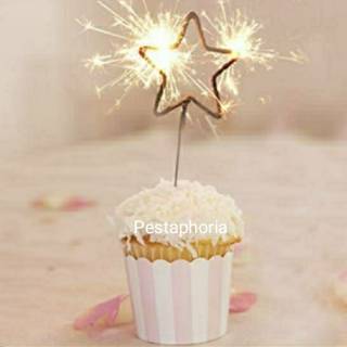 Lilin Percikan Kembang Api Bentuk Bintang Hati Star Shape Lilin Percikan Kembang Api Bentuk Bintang Hati Star Shape