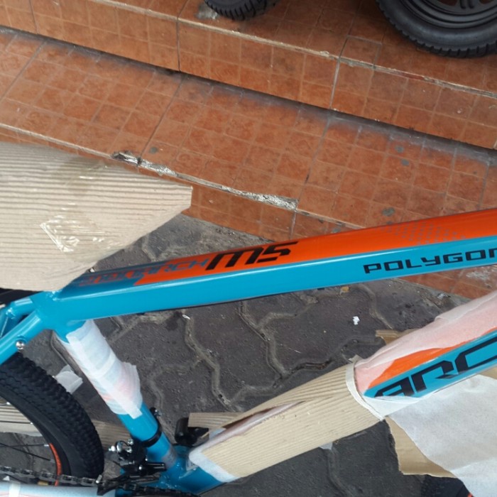 Sepeda gunung mtb monarch 5 polygon