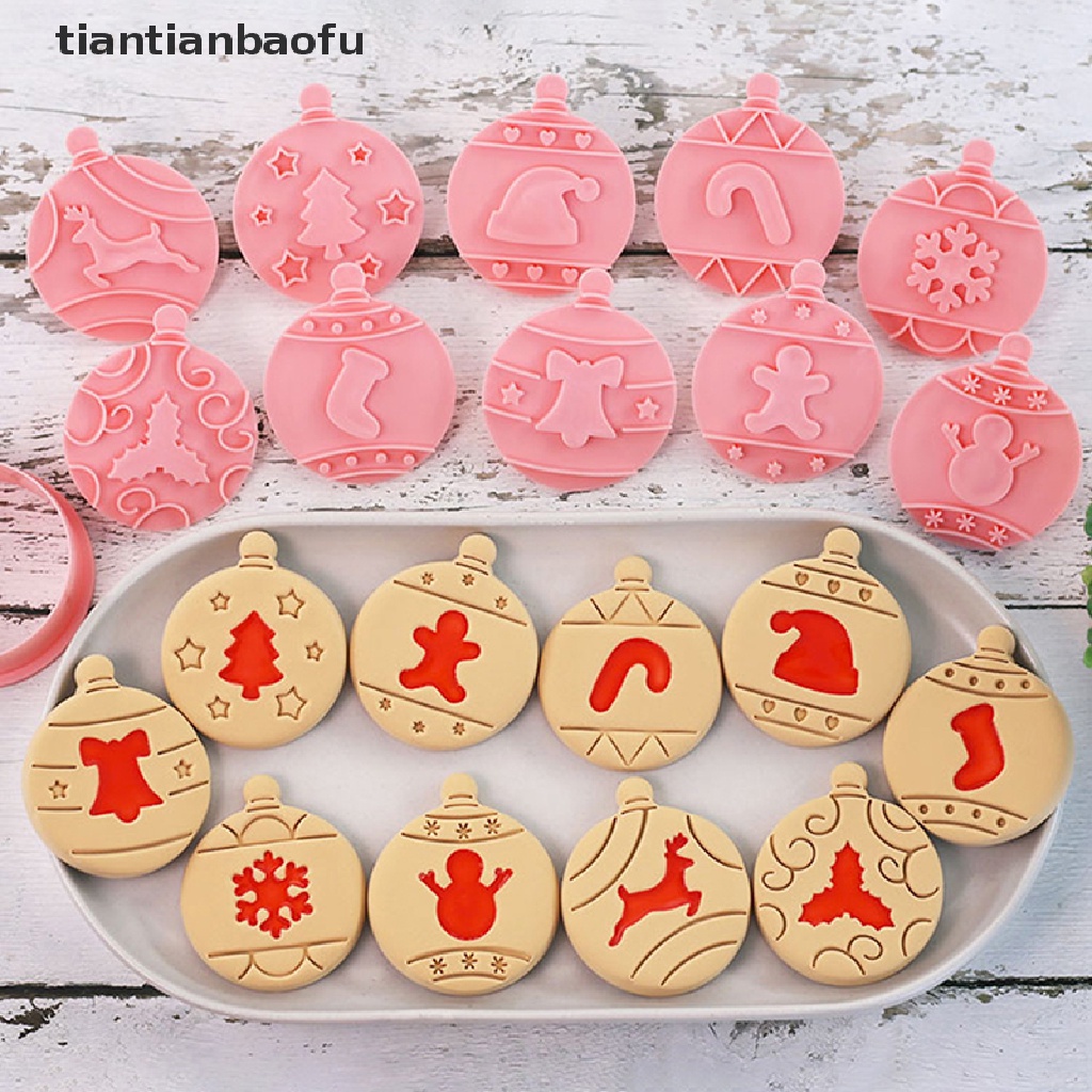 10 Pcs / Set Stempel Pemotong Kue Bentuk Bulat Motif Pohon Natal