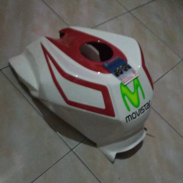 Cover tangki Yamaha new Vixion lightning Dan New Vixion advance Putih list merah