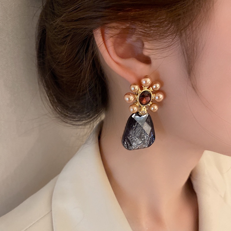 Anting Mutiara Bentuk Bunga Gaya Hong Kong Retro