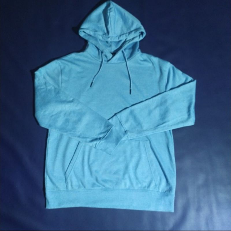 Hoodie warna biru laut