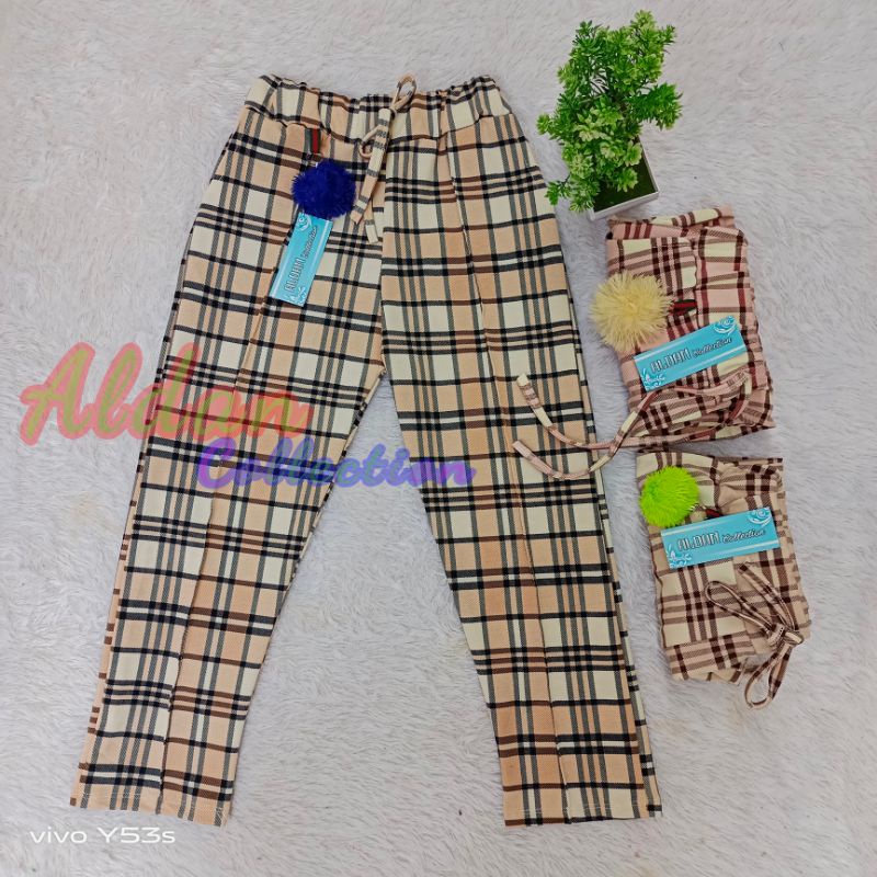 Celana Dotty Baby Terry Motif Kotak Anak Perempua 6-8 / Celana Dotty Anak / Celana Anak Perempuan Motif Kotak / Celana Motif Anak / Celana Panjang Anak Perempuan / Celana Anak Perempuan