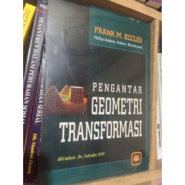 

Pengantar Geometri Transformasi.