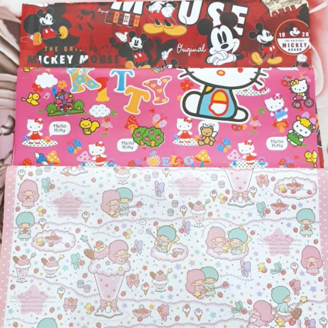 

KERTAS KADO KARAKTER