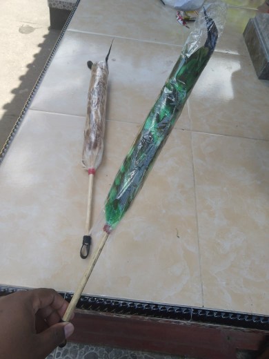 Kemoceng Bulu Ayam 1 Warna Murah