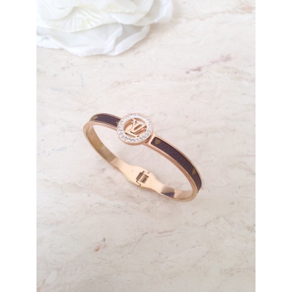 Gelang LV kulit premium titanium