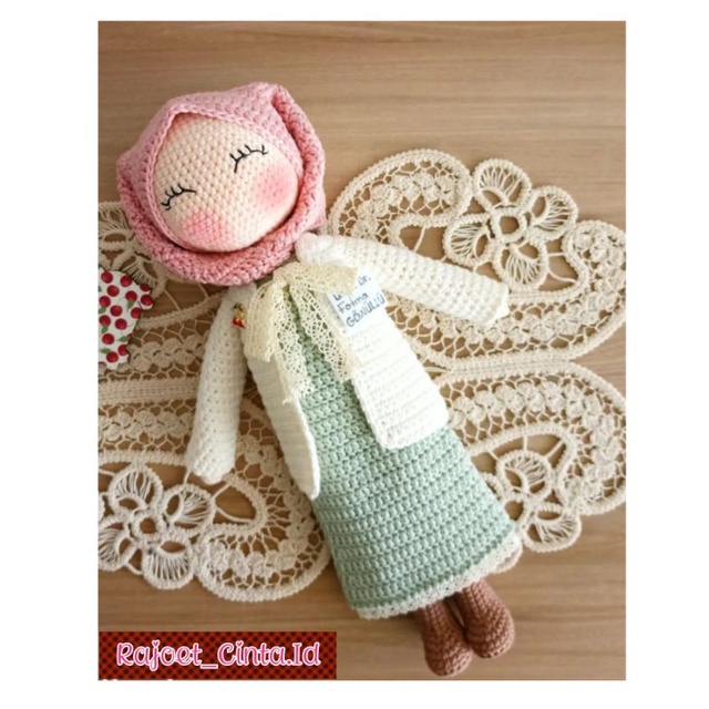 BONEKA RAJUT HIJAB