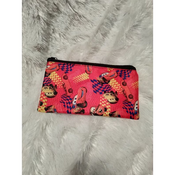 

Tempat pensil serbaguna ukuran 19x10 cm