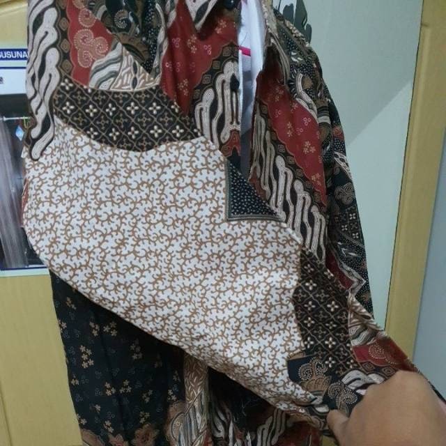 Baju Batik Pria Kemeja Lengan Panjang Furing Premium Modern Solo Pabrik Batik Aluna Bav008