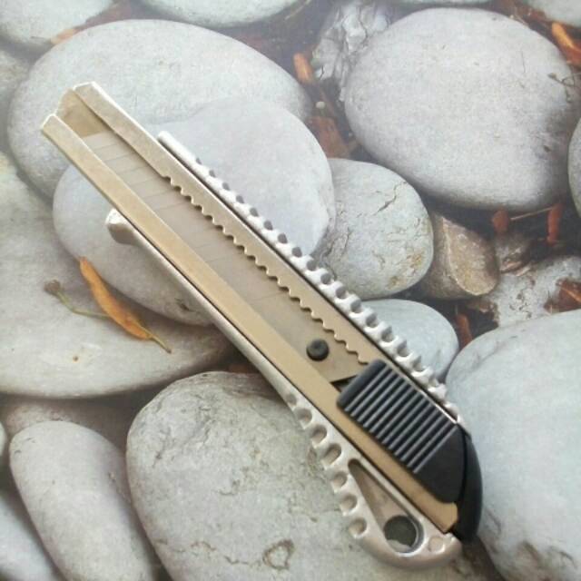 

Cutter besar silver
