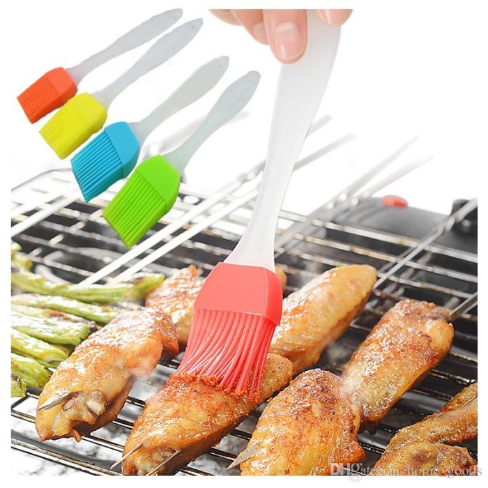 BELI 1 GRATIS 1 Kuas Menega Silicone Hemat Minyak / Kuas Silikon Roti / Kuas SIlikon Barbeque / Food Brush